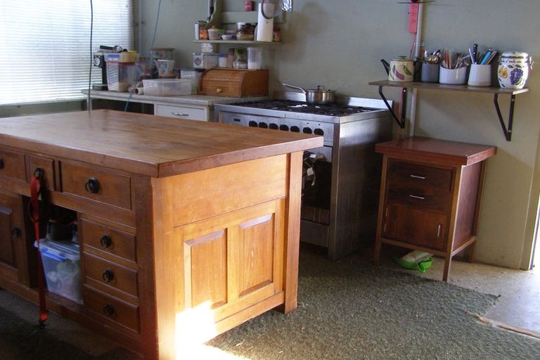 Photo of property in 77 Lochiel Branxholme Road, Lochiel, Winton, 9781