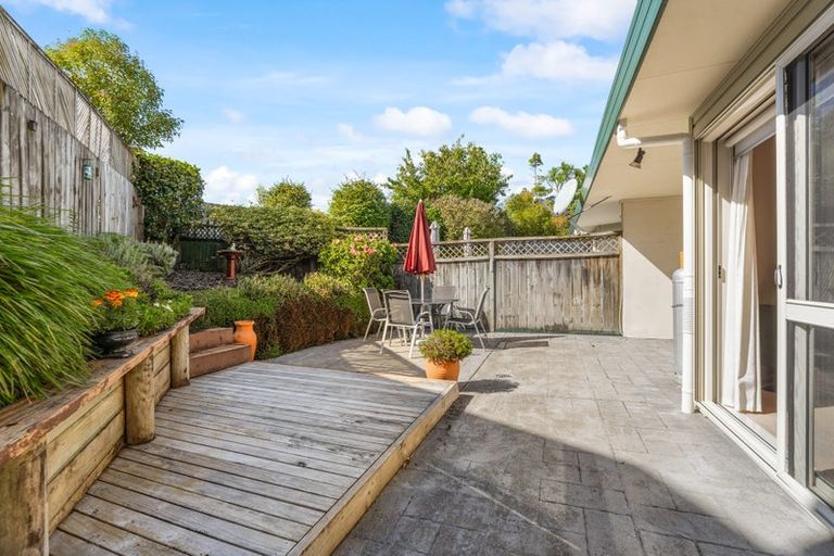 Photo of property in 16 Palmgreen Court, Stanmore Bay, Whangaparaoa, 0932