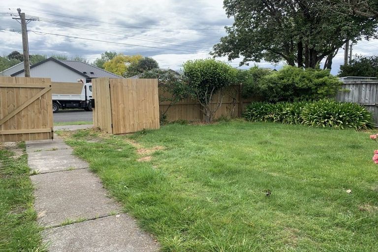 Photo of property in 32 Riley Crescent, Woolston, Christchurch, 8023