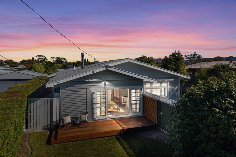 Photo of property in 24 Eltham Road, Blenheim, 7201