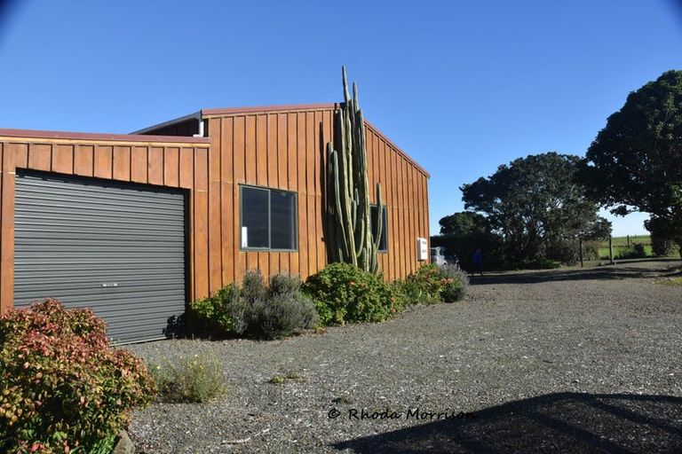 Photo of property in 986 Tinopai Road, Tinopai, Matakohe, 0593
