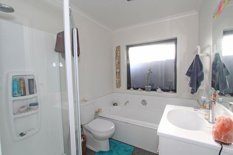 Photo of property in 13 Ragley Way, Rolleston, 7615