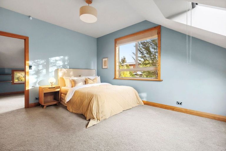 Photo of property in 8 Drake Place, Lake Hawea, Wanaka, 9382