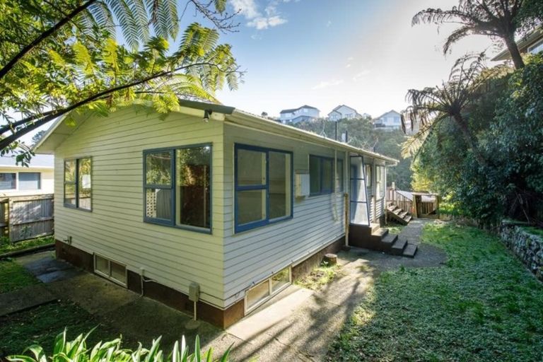 Photo of property in 7 Silverbirch Grove, Churton Park, Wellington, 6037