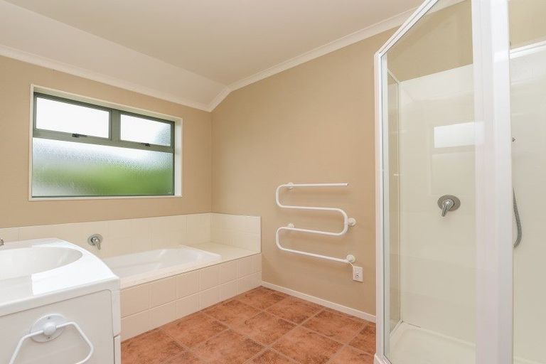 Photo of property in 26 Milbrook Place, Chartwell, Hamilton, 3210