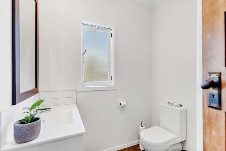 Photo of property in 194 Ferguson Street, West End, Palmerston North, 4412