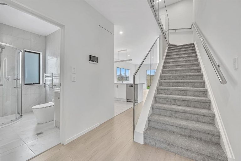 Photo of property in 1 Faithful Drive, Karaka, Papakura, 2113