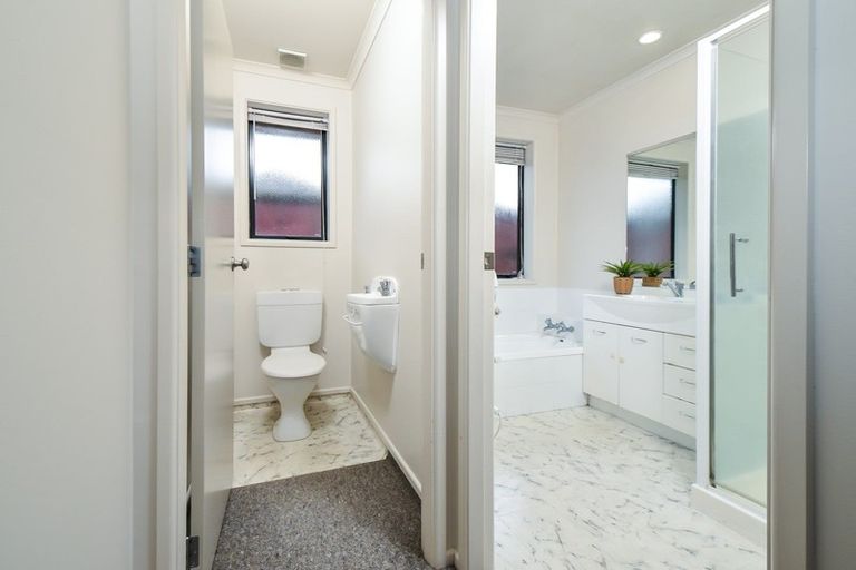 Photo of property in 3 Kingroyal Lane, Hamilton East, Hamilton, 3216