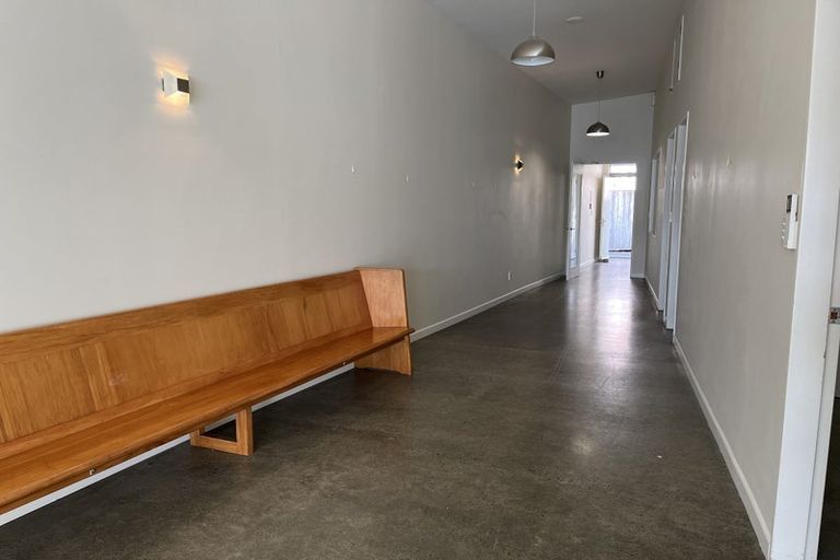 Photo of property in 25u4 Home Street, Mount Victoria, Wellington, 6011