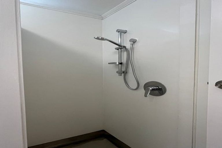 Photo of property in 115 Sutherland Road, Brookfield, Tauranga, 3110