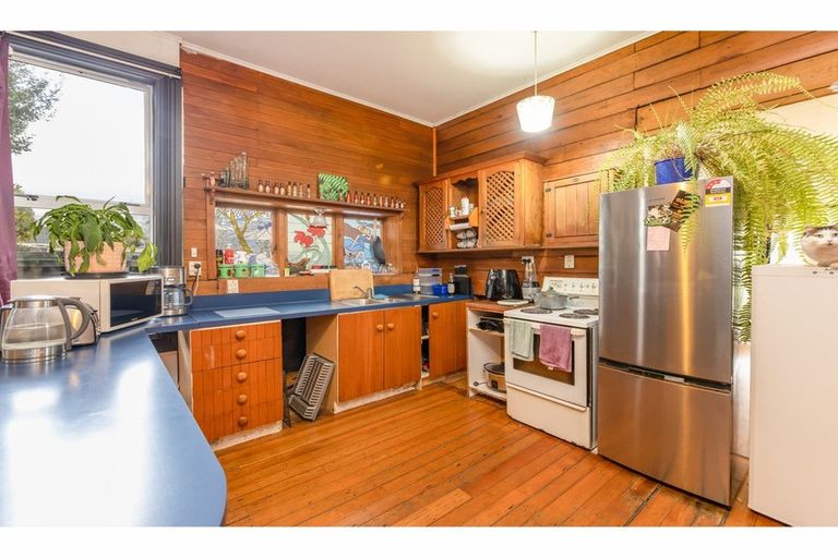 Photo of property in 77 Mathesons Road, Phillipstown, Christchurch, 8011