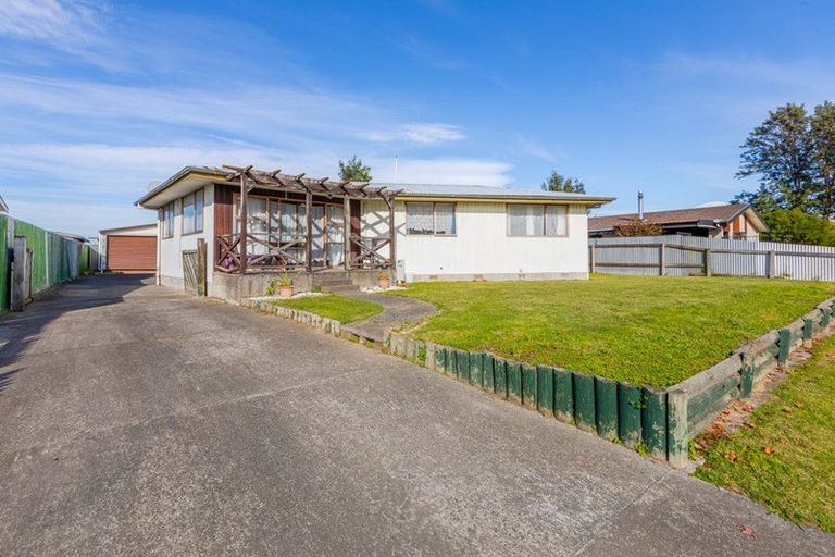 Photo of property in 21 Amundsen Avenue, Flaxmere, Hastings, 4120