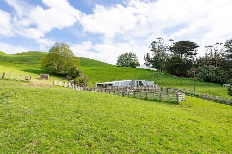 Photo of property in 38 Titoki Road, Waikanae Beach, Waikanae, 5036
