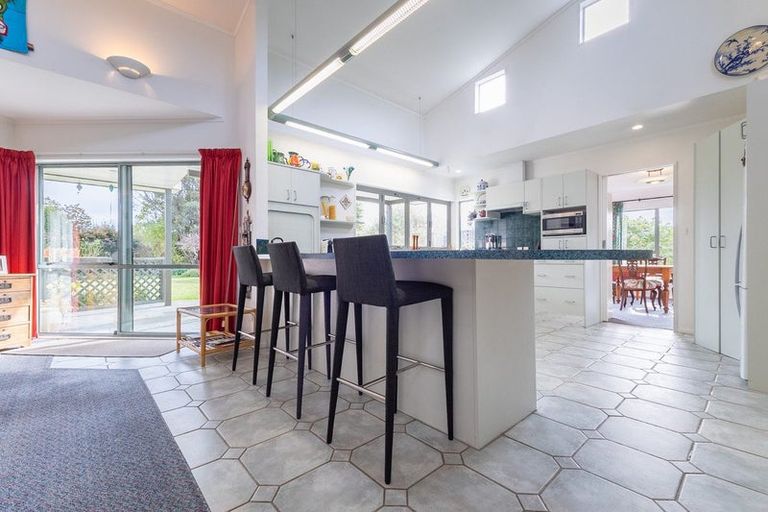 Photo of property in 29 Cranbrook Grove, Waikanae, 5036