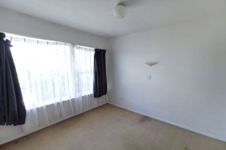 Photo of property in 1/7 Evelyn Place, Hillcrest, Auckland, 0627