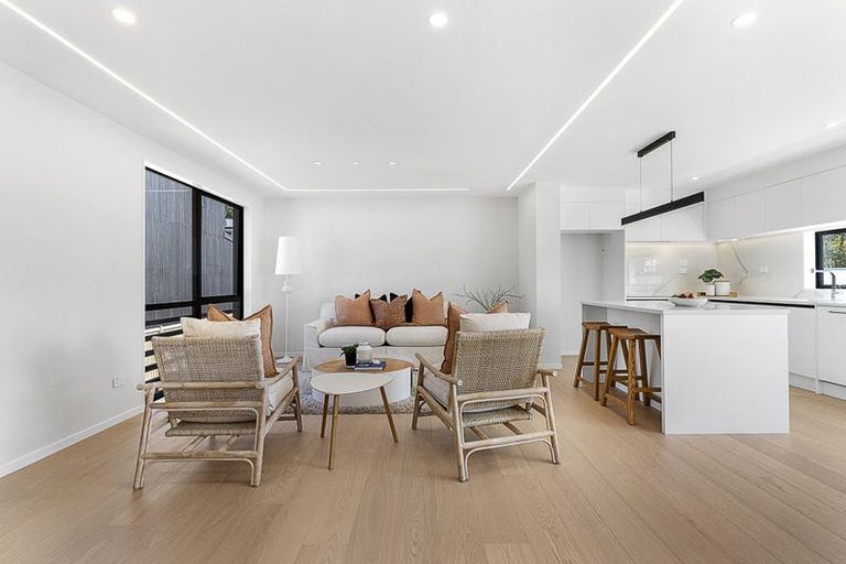 Photo of property in 3/165 Wellington Street, Howick, Auckland, 2014