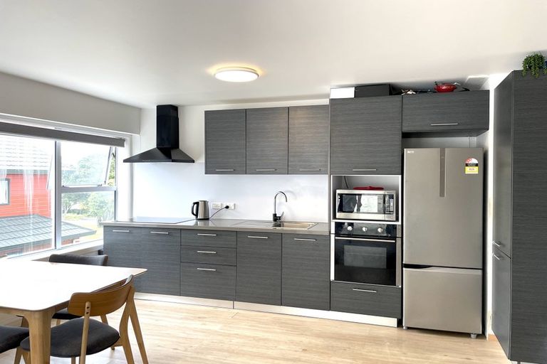 Photo of property in 32u8 Akaroa Drive, Maupuia, Wellington, 6022