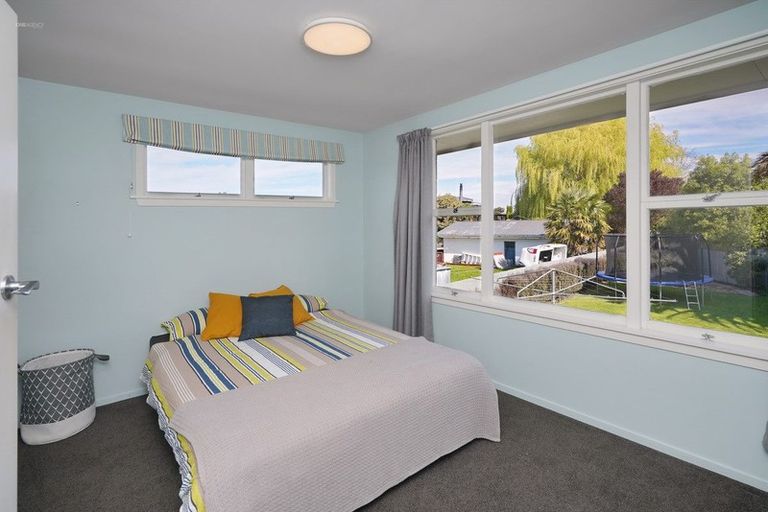 Photo of property in 3 Fraser Place, Rangiora, 7400