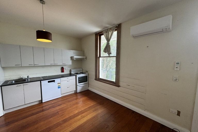 Photo of property in 107 Tasman Street, Mount Cook, Wellington, 6021