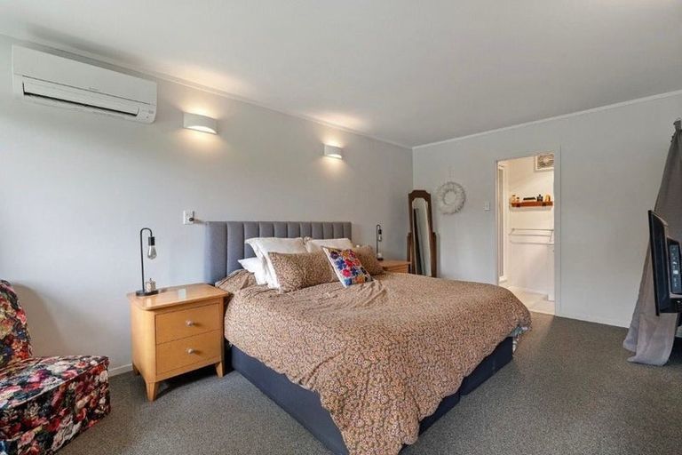 Photo of property in 3/49 Mandalay Terrace, Khandallah, Wellington, 6035