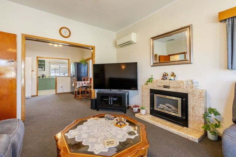 Photo of property in 11 Cassino Crescent, Onekawa, Napier, 4110