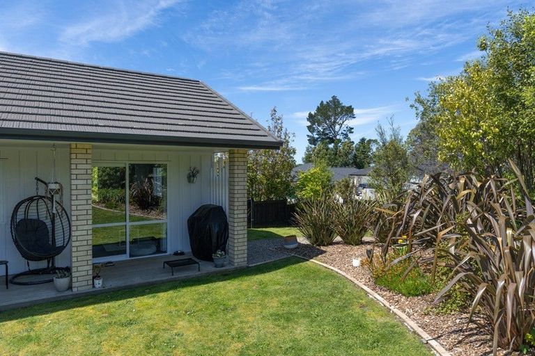 Photo of property in 14 Matau Close, Te Kauwhata, 3710