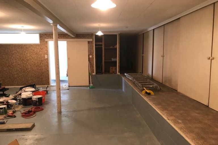 Photo of property in 1 Lenihan Street, Northcote, Auckland, 0627