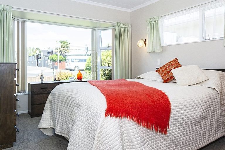 Photo of property in 36 Tukapa Street, Westown, New Plymouth, 4310