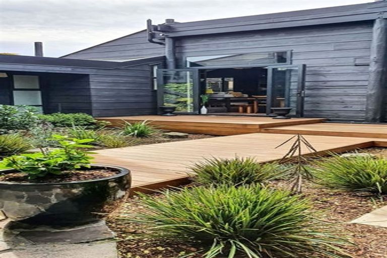 Photo of property in 45b Glenharrow Avenue, Avonhead, Christchurch, 8042