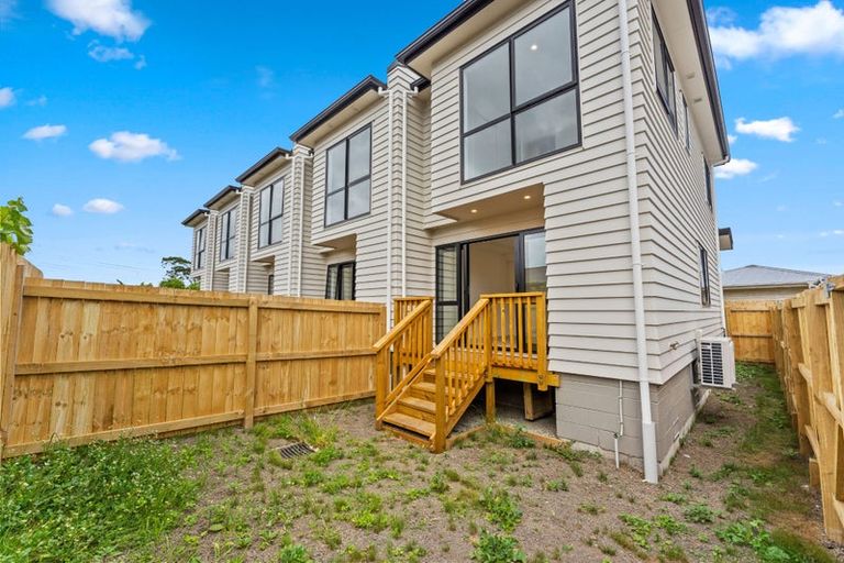 Photo of property in 133b Manuroa Road, Takanini, 2112