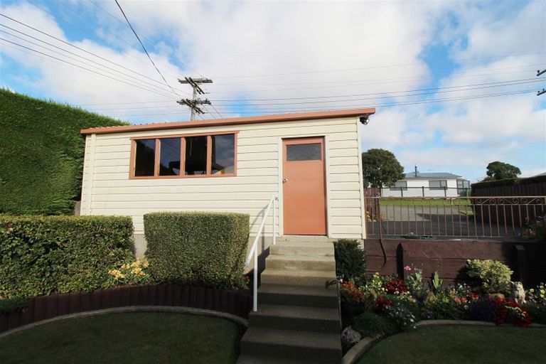 Photo of property in 20 Magdala Street, Kakanui, Oamaru, 9495