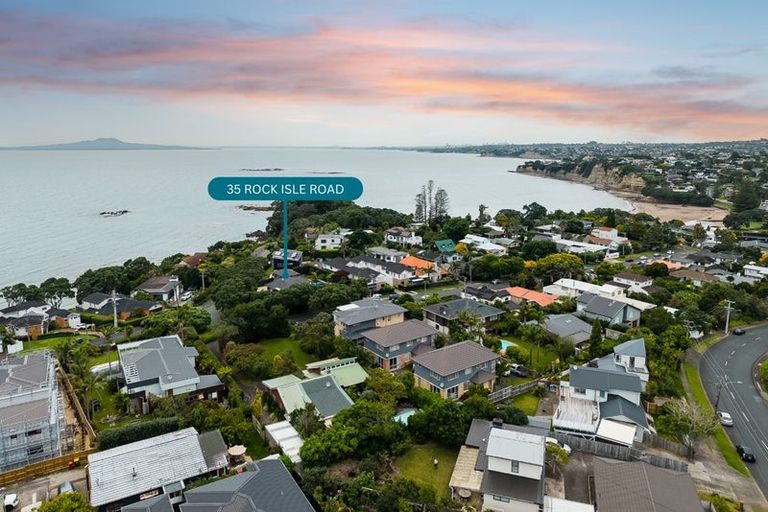 Photo of property in 35 Rock Isle Road, Torbay, Auckland, 0630