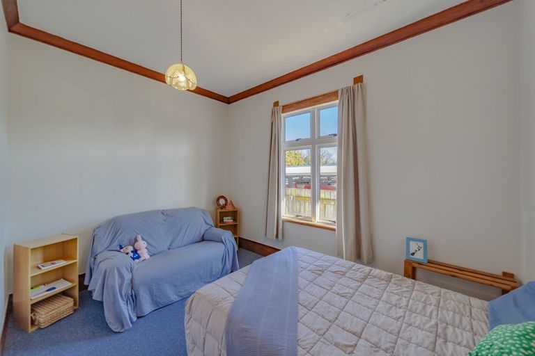 Photo of property in 18 Francis Drake Street, Waipukurau, 4200