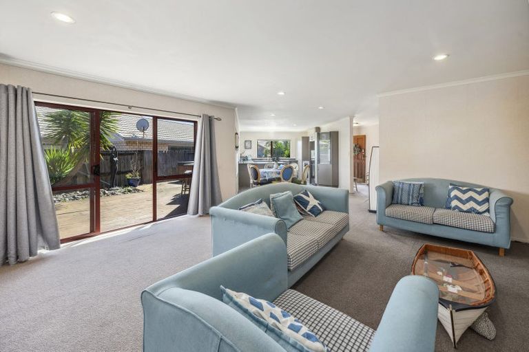 Photo of property in 9 Frame Place, Owhata, Rotorua, 3010