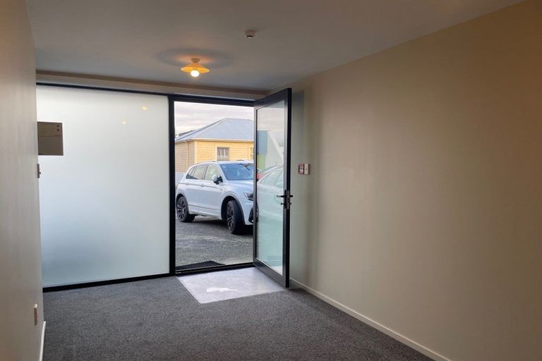 Photo of property in 20 Waverley Street, South Dunedin, Dunedin, 9012