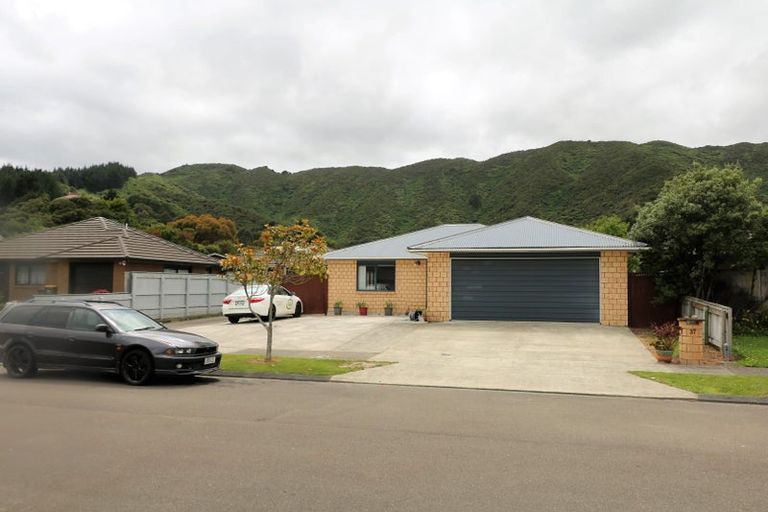Photo of property in 37 Fraser Colman Grove, Wainuiomata, Lower Hutt, 5014