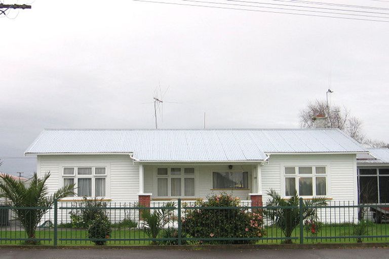 Photo of property in 3 Victoria Street, Levin, 5510