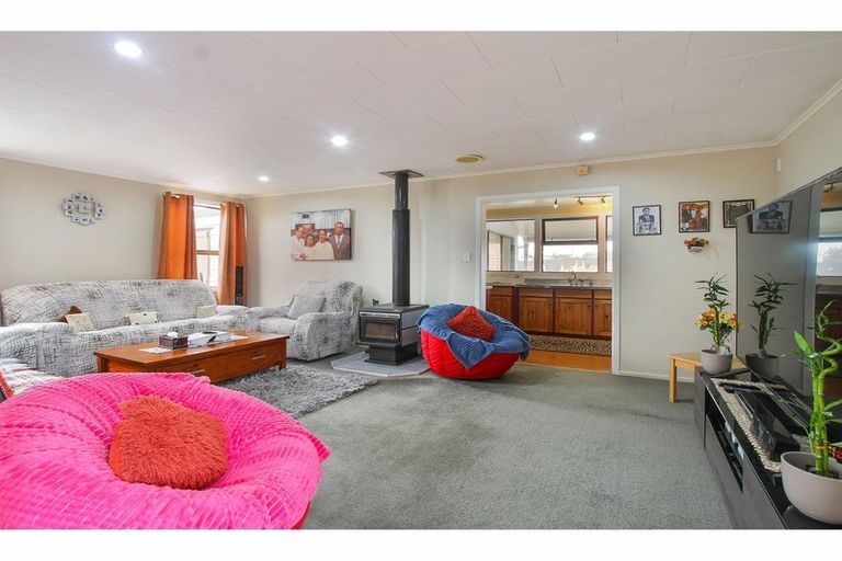 Photo of property in 33 Metcalfe Road, Ranui, Auckland, 0612