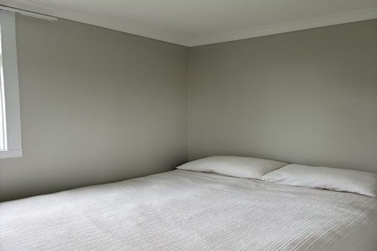 Photo of property in 2 Ross Street, Woodville, 4920