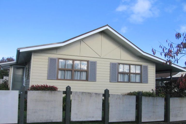 Photo of property in 22 Nile Street, Waterloo, Lower Hutt, 5011