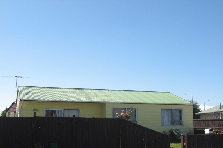 Photo of property in 27 Pensacola Crescent, Broomfield, Christchurch, 8042