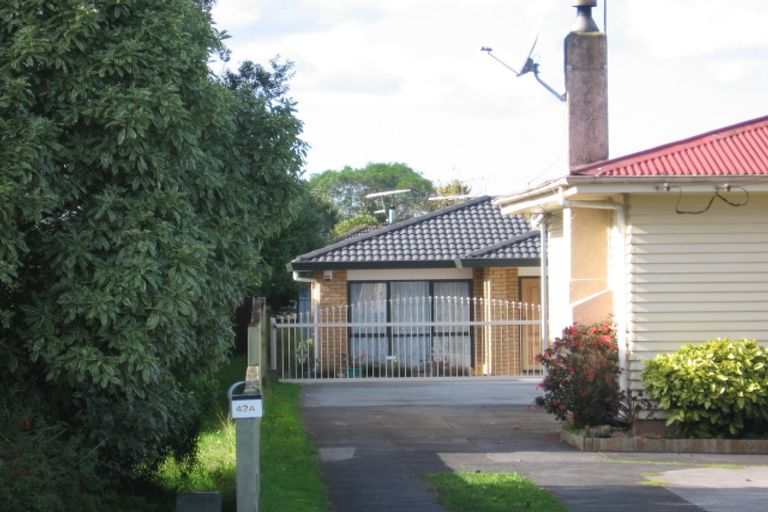 Photo of property in 42a Churchill Avenue, Manurewa, Auckland, 2102