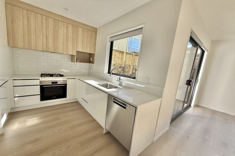 Photo of property in 86c Harrington Road, Henderson, Auckland, 0610