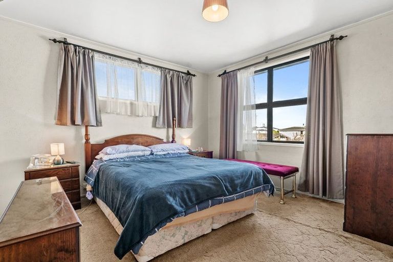 Photo of property in 21 Tatariki Street, Rosehill, Papakura, 2113