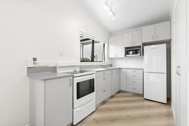 Photo of property in 1/122 Tasman Street, Nelson, 7010