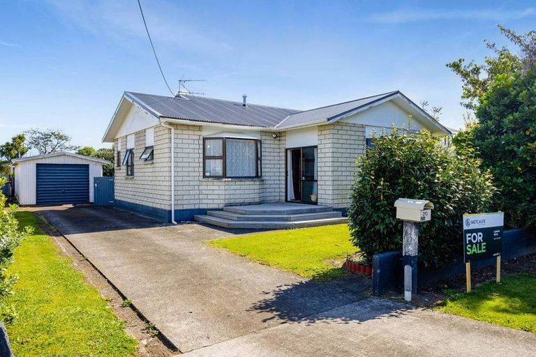 Photo of property in 293 Glover Road, Hawera, 4610