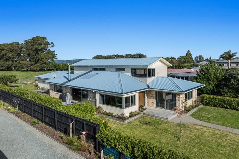 Photo of property in 19 East Bank Road, Thornton, Whakatane, 3193