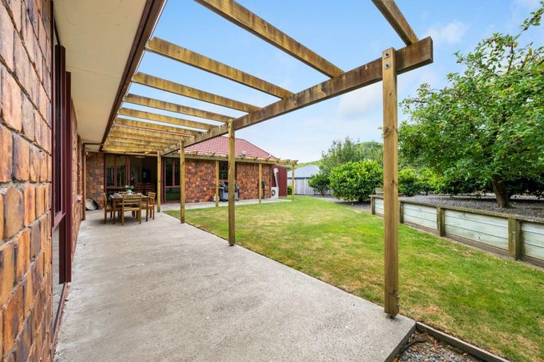 Photo of property in 20 Glentui Place, Waikawa, Picton, 7220