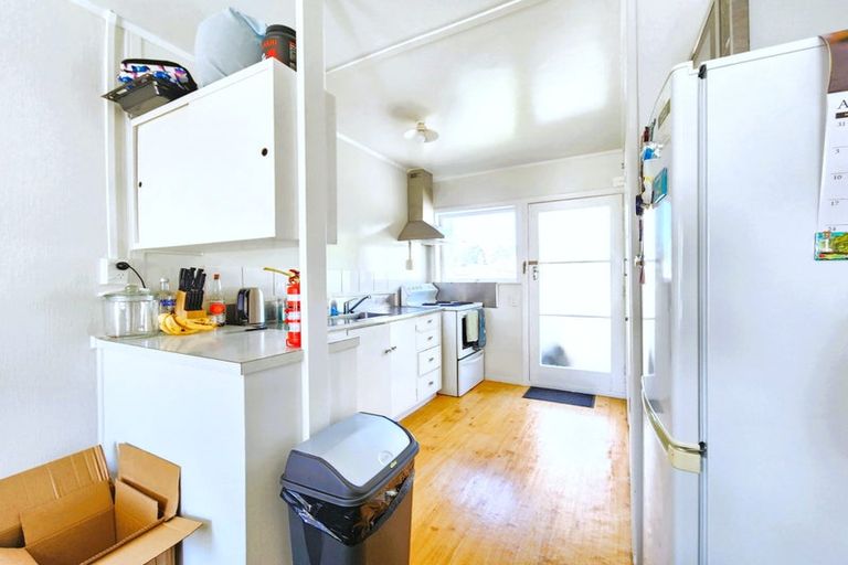 Photo of property in 28 Landscape Road, Papatoetoe, Auckland, 2025