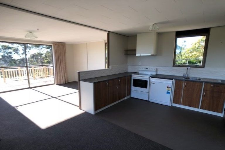 Photo of property in 213a Golf Road, Titirangi, Auckland, 0604